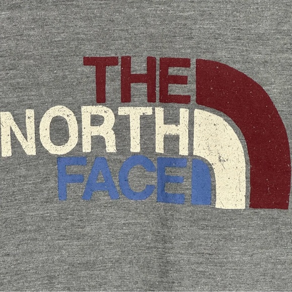 The North Face Tshirt - Picture 2 of 8